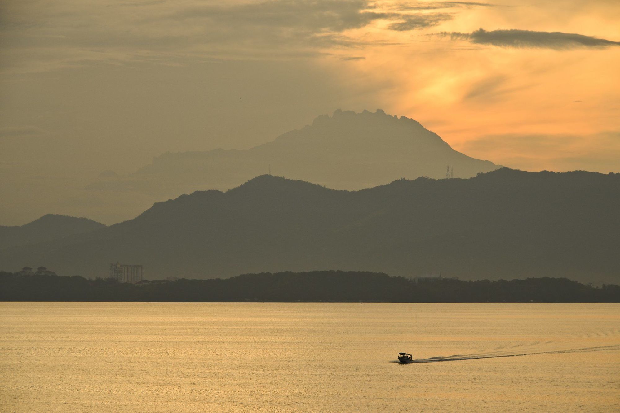 Gaya Island Resort, Kota Kinabalu - A Small Luxury Hotels Of The World Comodidades foto